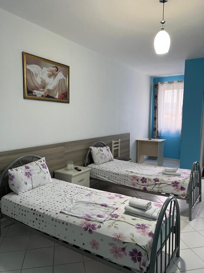 Hotel St.Pauli Shkodër Buitenkant foto